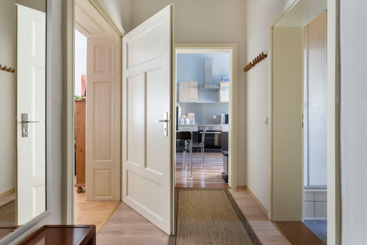Ferienwohnung Residenz: Spacious Apartments for Groups up to 6 Dresden Exterior photo